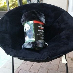 Plush soft panda throw blanket BNWT